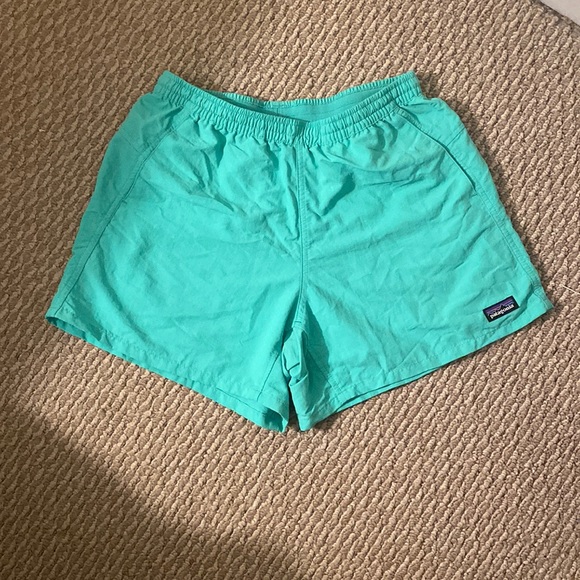 Patagonia Pants - Patagonia baggies size small, teal, 5inch inseam